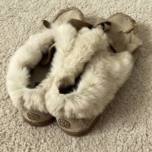 RARE Tory Burch fur and suede house slippers/moccasins